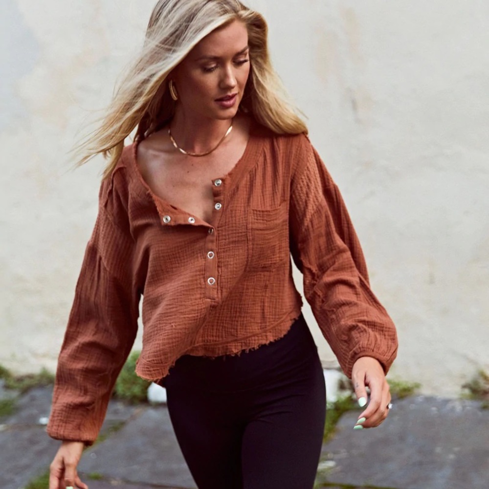 Vestique Caramel Frappe Top- L /M